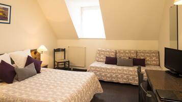 Triple Room | Premium bedding, in-room safe, individually decorated