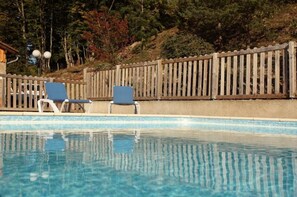 Outdoor pool - Colombie (Gorses)