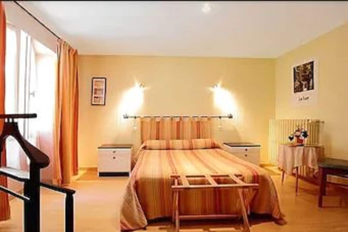 Double Room | Desk, WiFi (free)