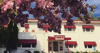Holiday Music Motel
