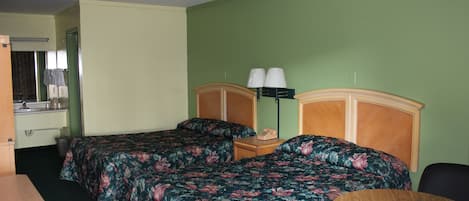 Desk, iron/ironing board, free WiFi