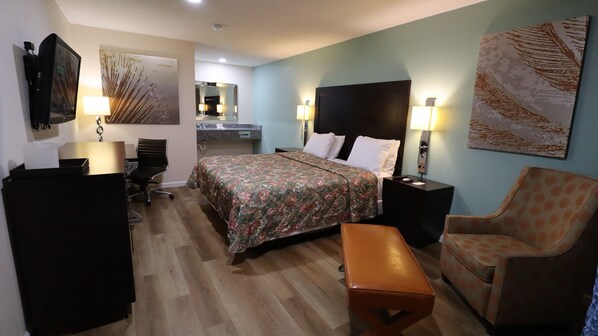 Standard-huone, 1 suuri parisänky, tupakointi kielletty | Työpöytä, kannettavalle tietokoneelle sopiva työtila, ilmainen Wi-Fi