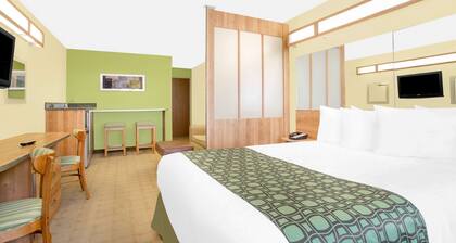 Microtel Inn & Suites by Wyndham Tuscumbia/Muscle Shoals