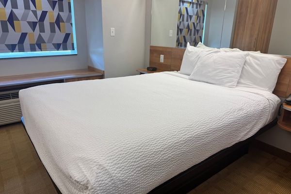 Sängtillbehör av högsta kvalitet, individuell inredning och unika möbler