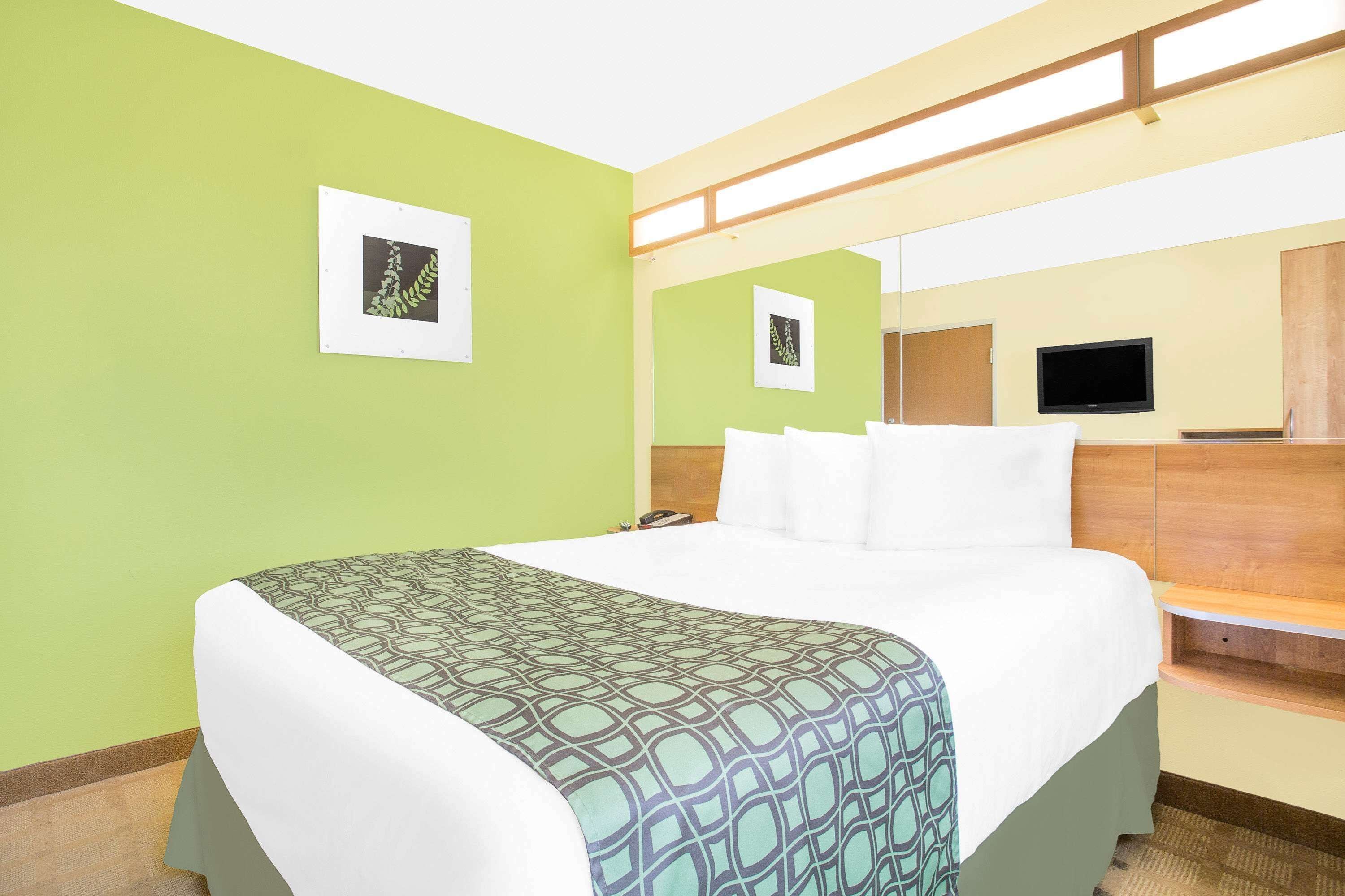 premium bedding, individually decorated, individually furnished, desk