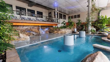 Sauna, hot tub, ruang uap, dan mata air panas/mineral