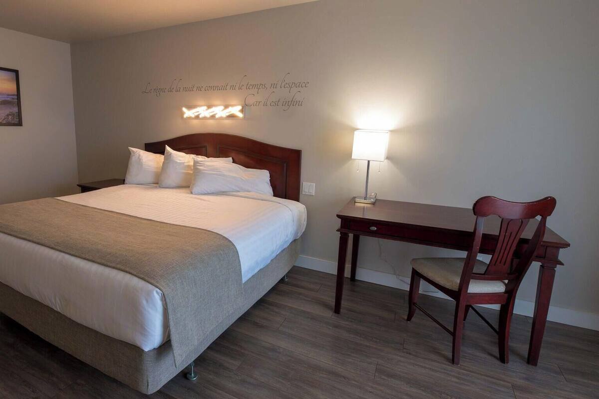 In-room safe, individually decorated, individually furnished, desk