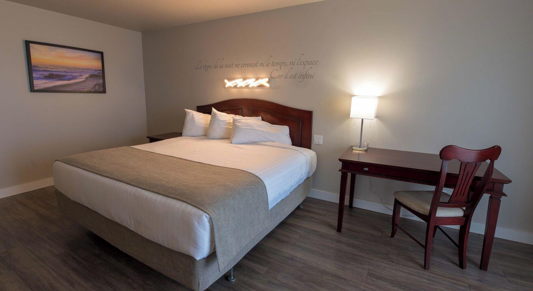 Zimmersafe, individuell dekoriert, individuell eingerichtet