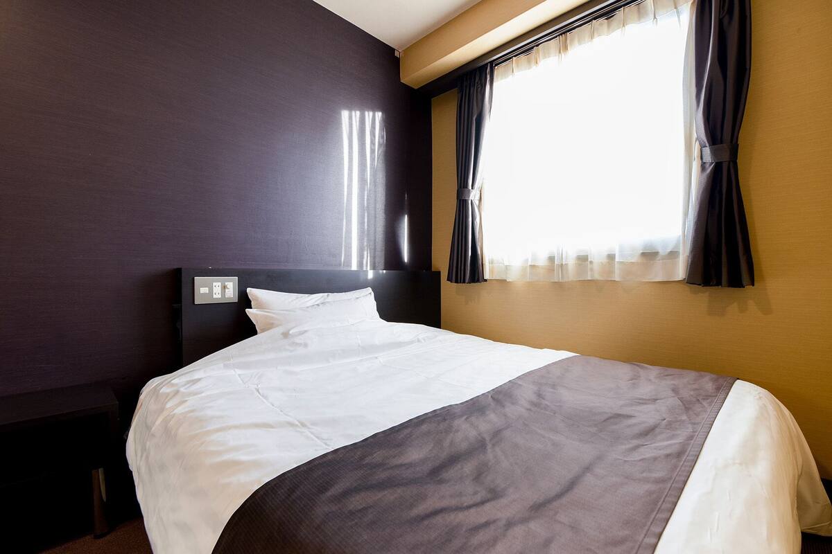 Couette en duvet d'oie, coffres-forts dans les chambres, bureau