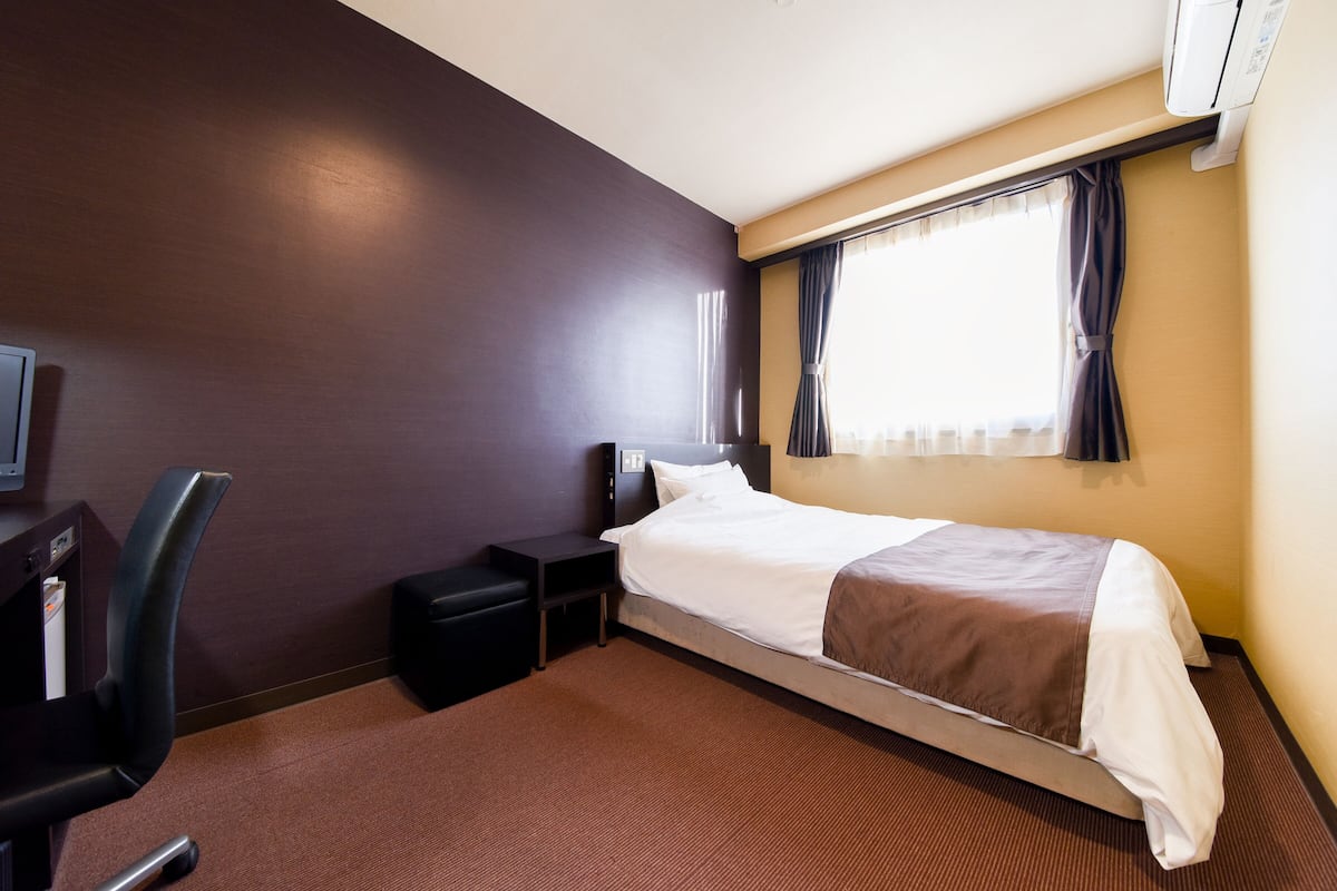 Couette en duvet d'oie, coffres-forts dans les chambres, bureau