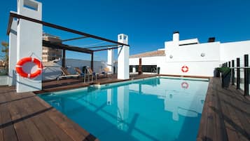 Sundeck