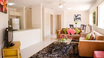 Appartement, 1 chambre | Coin séjour | Télévision à écran plat, lecteur de DVD