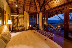 1 makuuhuone, ylelliset vuodevaatteet, työpöytä, äänieristys