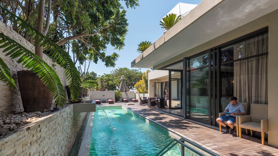 No5 Boutique Art Hotel by Mantis