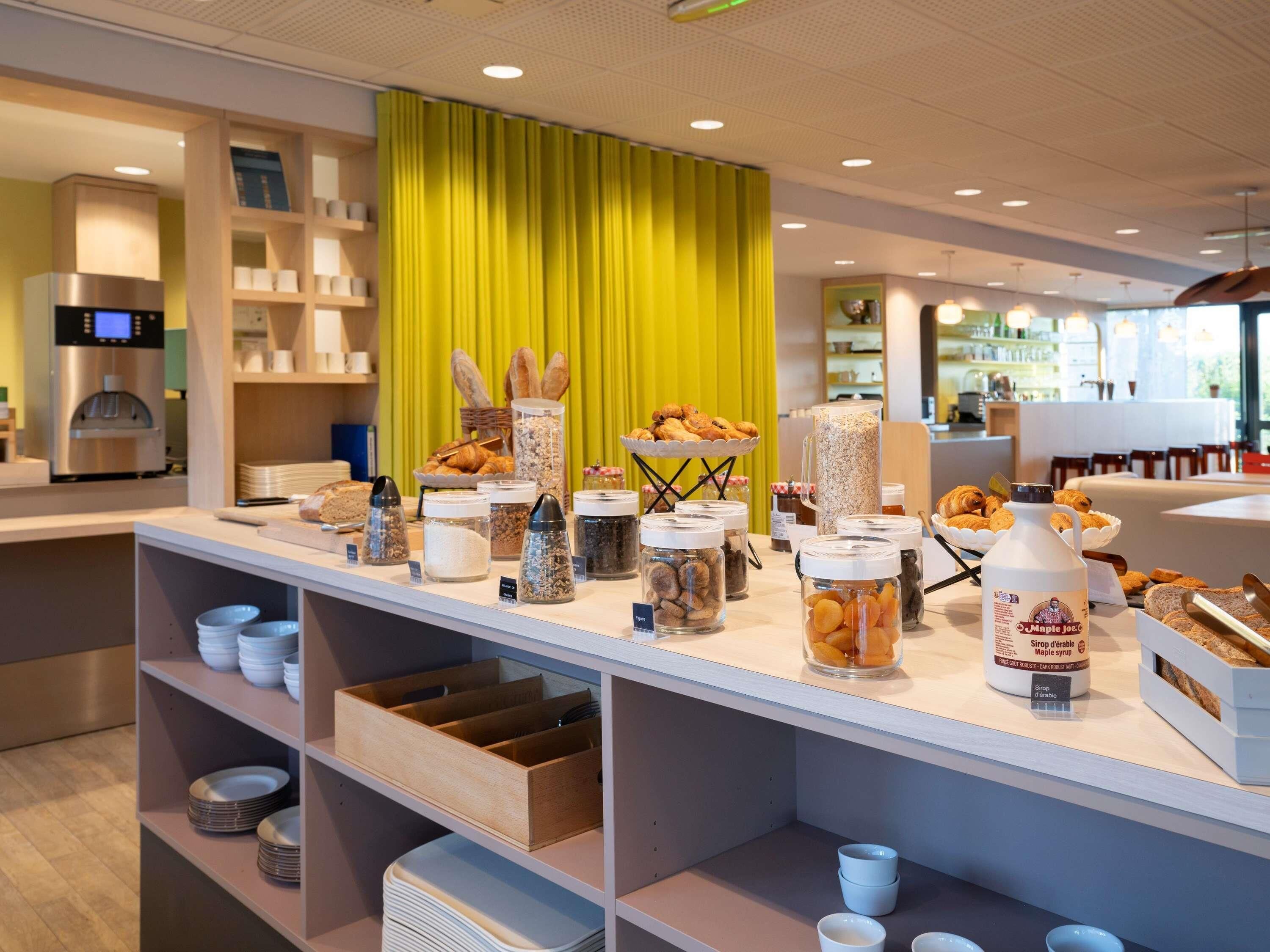 daily buffet breakfast (eur 15 per person)