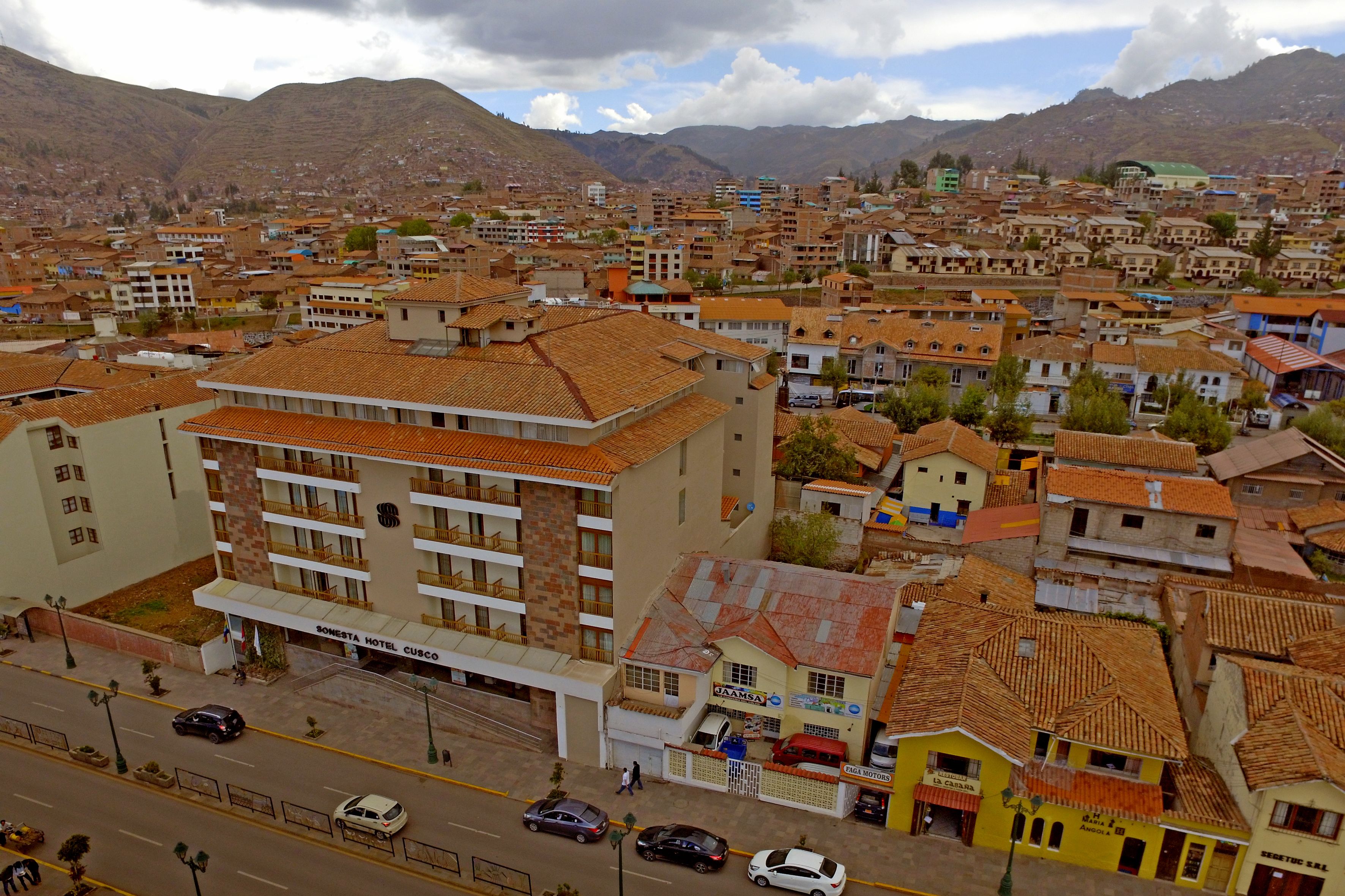 منظر من الجو على ارتفاع عالٍ