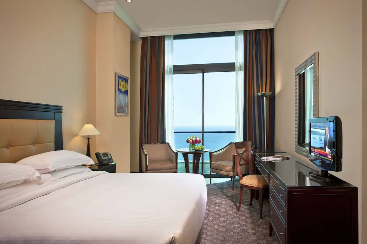 1 bedroom, premium bedding, Select Comfort beds, minibar