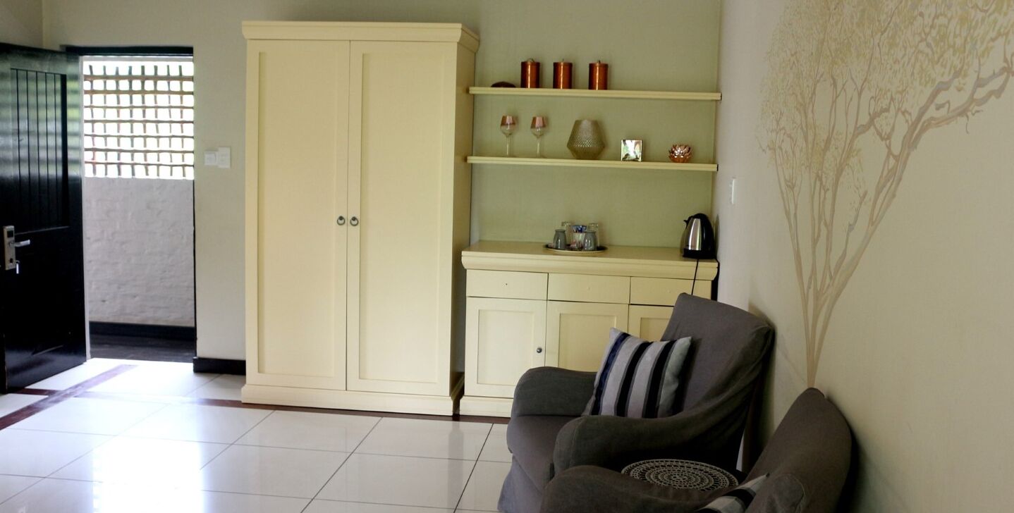 standard double suite | 1 bedroom, minibar, in-room safe, desk