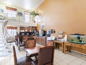 Free daily continental breakfast 