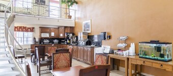Howard Johnson Inn Salina