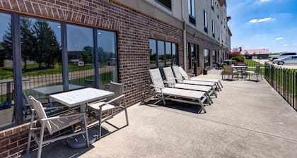 Holiday Inn Express & Suites Shelbyville Indianapolis by IHG