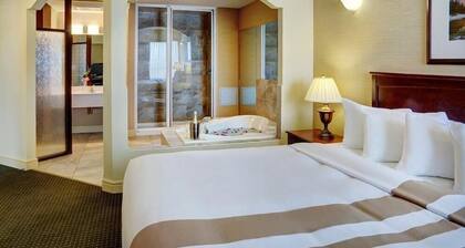 Chateau Nova Hotel and Suites