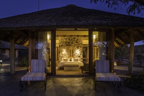 Luxury Suite | Terrace/patio
