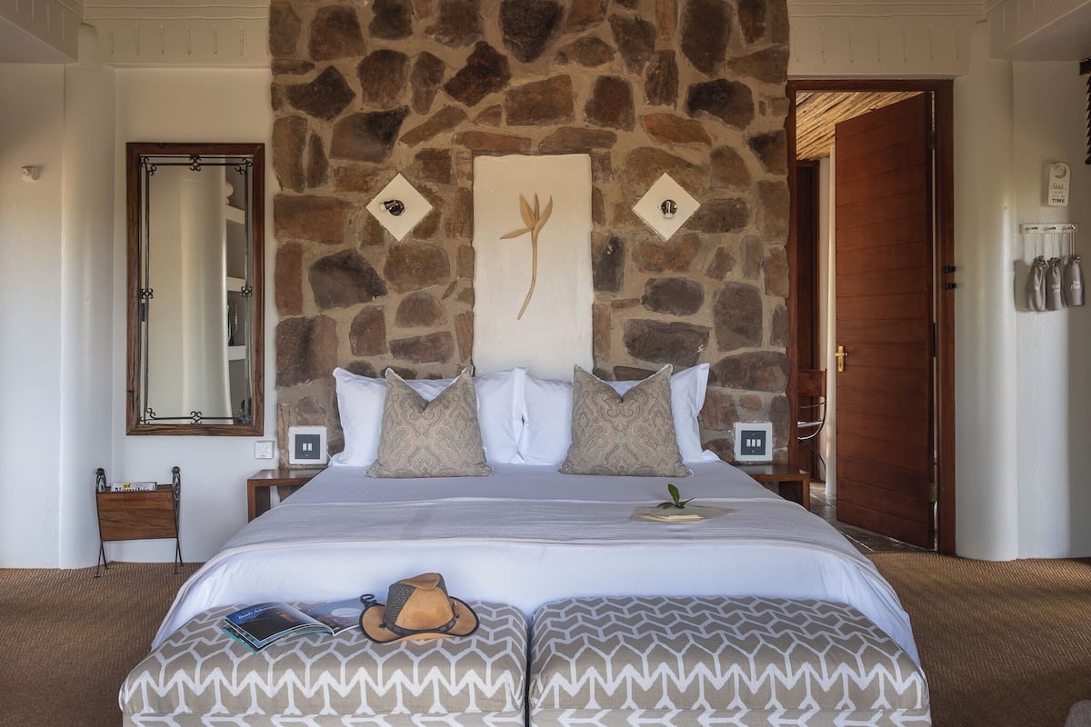 Suite luxueuse | 1 chambre, literie de qualitĂ©, bureau, systĂšme dâinsonorisation