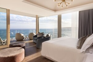 Superior Sea Facing Suite | Egyptian cotton sheets, premium bedding, down comforters