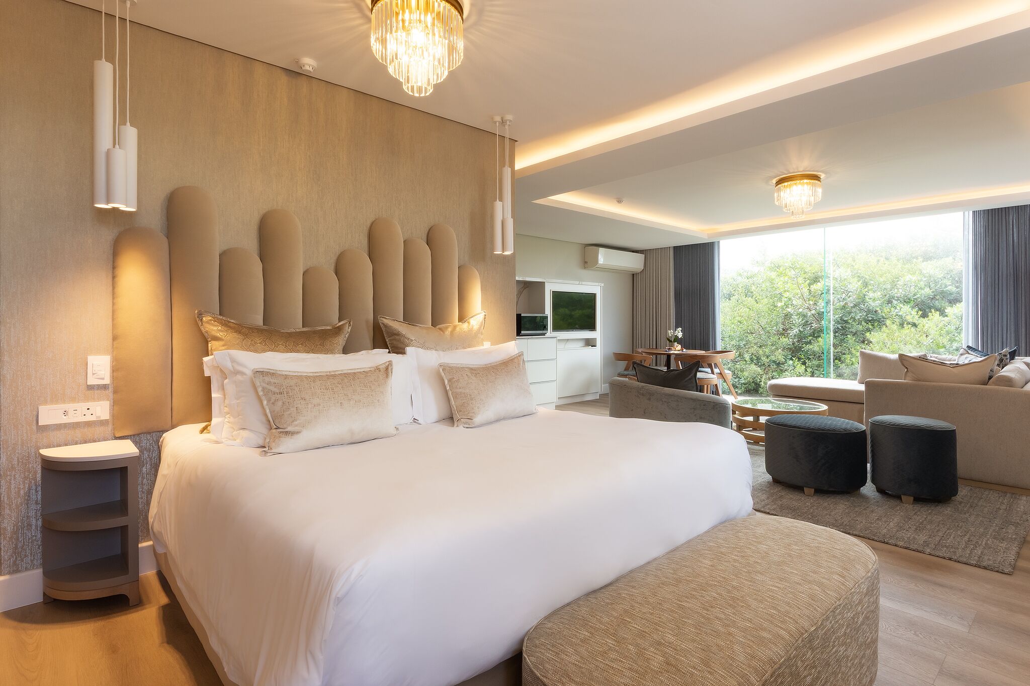 Superior Non Sea Facing Suite | Egyptian cotton sheets, premium bedding, down comforters