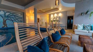 Couples treatment room(s), sauna, steam room, body treatments