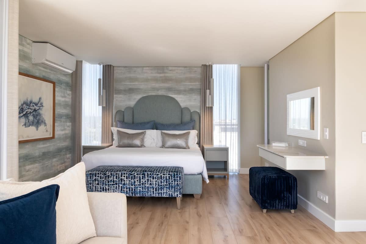 Partial Sea Facing Suite