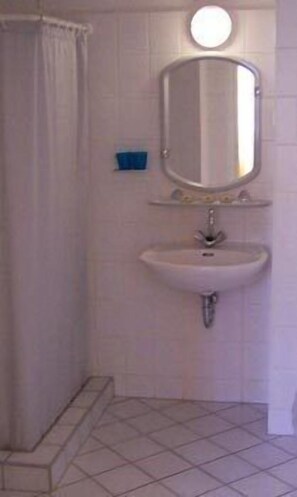 Free toiletries, towels - Hotel Pension Streuhof Berlin (Berlin)