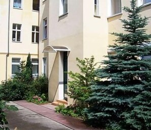 Front of property - Hotel Pension Streuhof Berlin (Berlin)