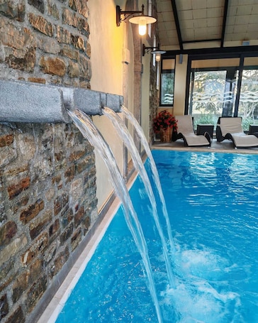Una piscina techada
