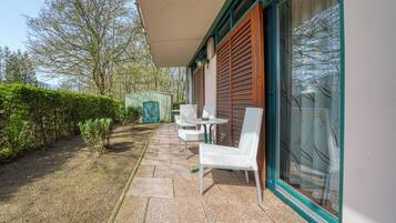 Doppelzimmer GĂ€stehaus | Terrasse/Patio