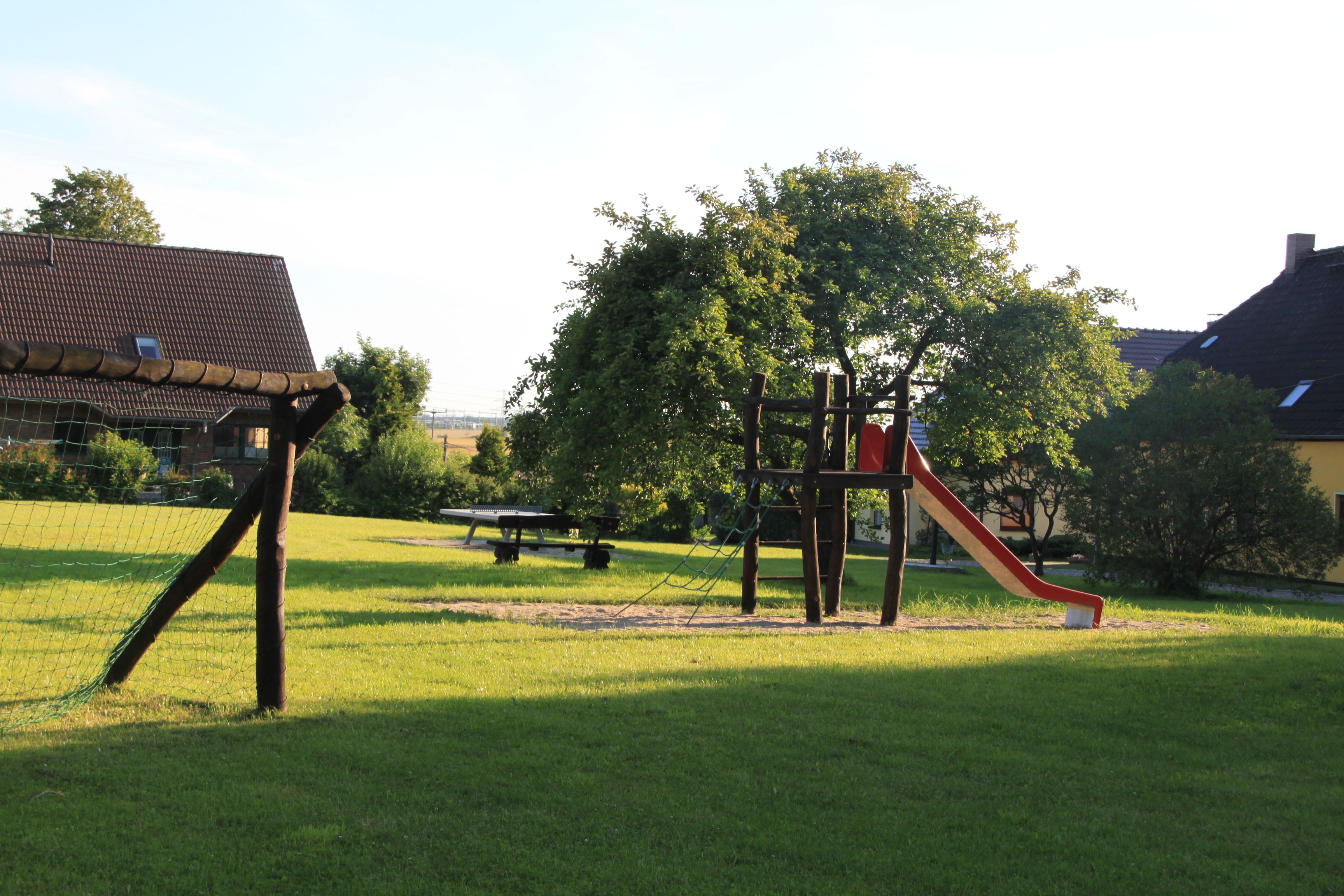 children’s play area – outdoor