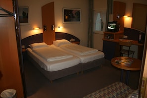 1 bedroom, minibar, in-room safe, individually decorated