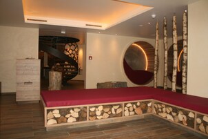 Couples treatment rooms, Turkish bath, body treatments, body wraps