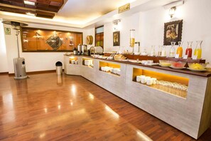 Dagelijks continentaal ontbijt inbegrepen