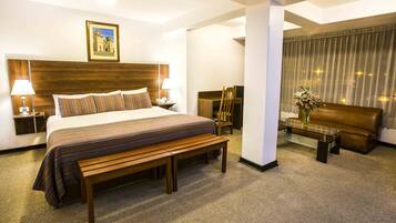Superior Room, Lake View | In-room safe, individually decorated, individually furnished, desk