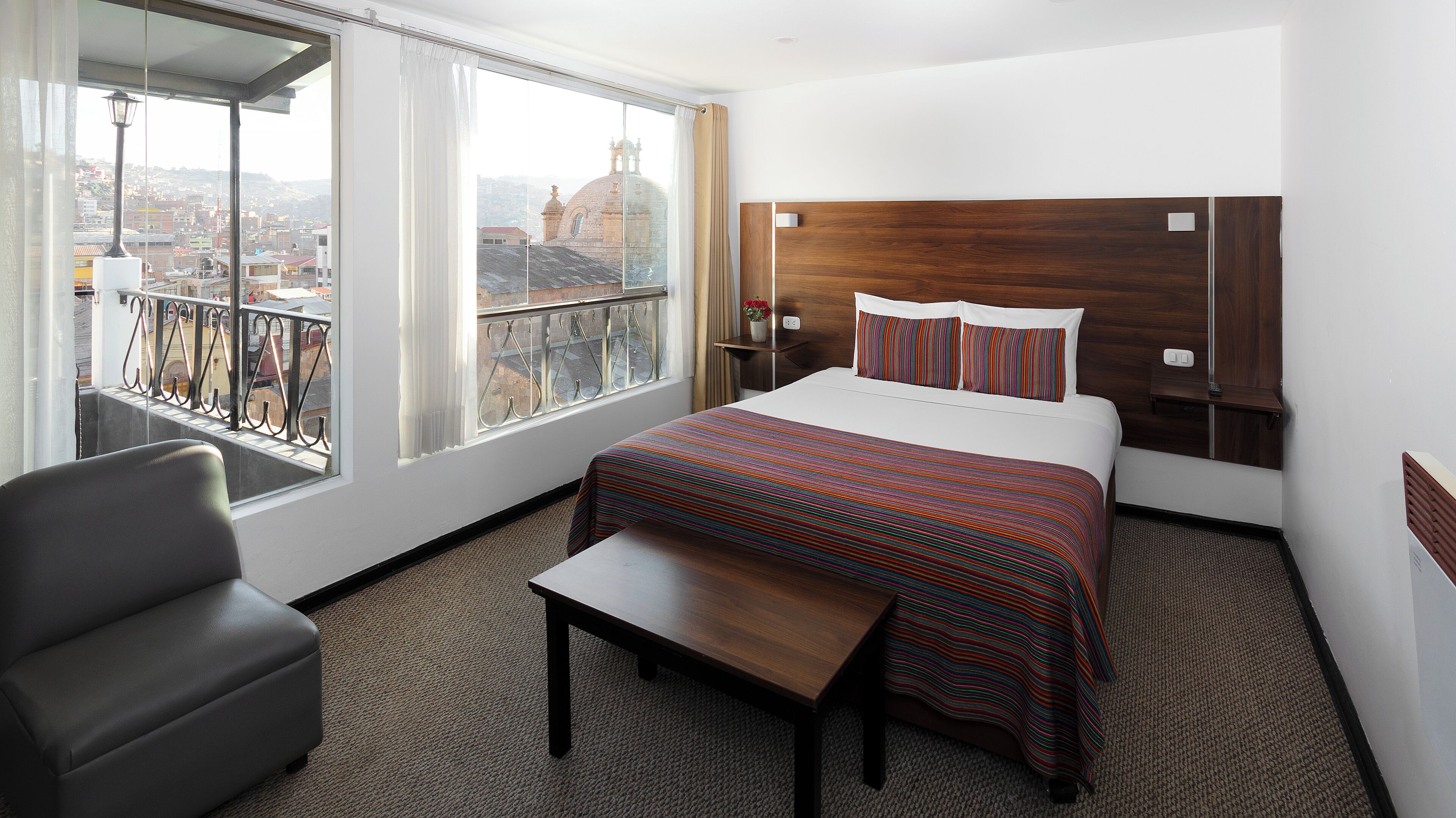 standard double room, 1 double bed | 1 bedroom, in-room safe, individually decorated, individually furnished