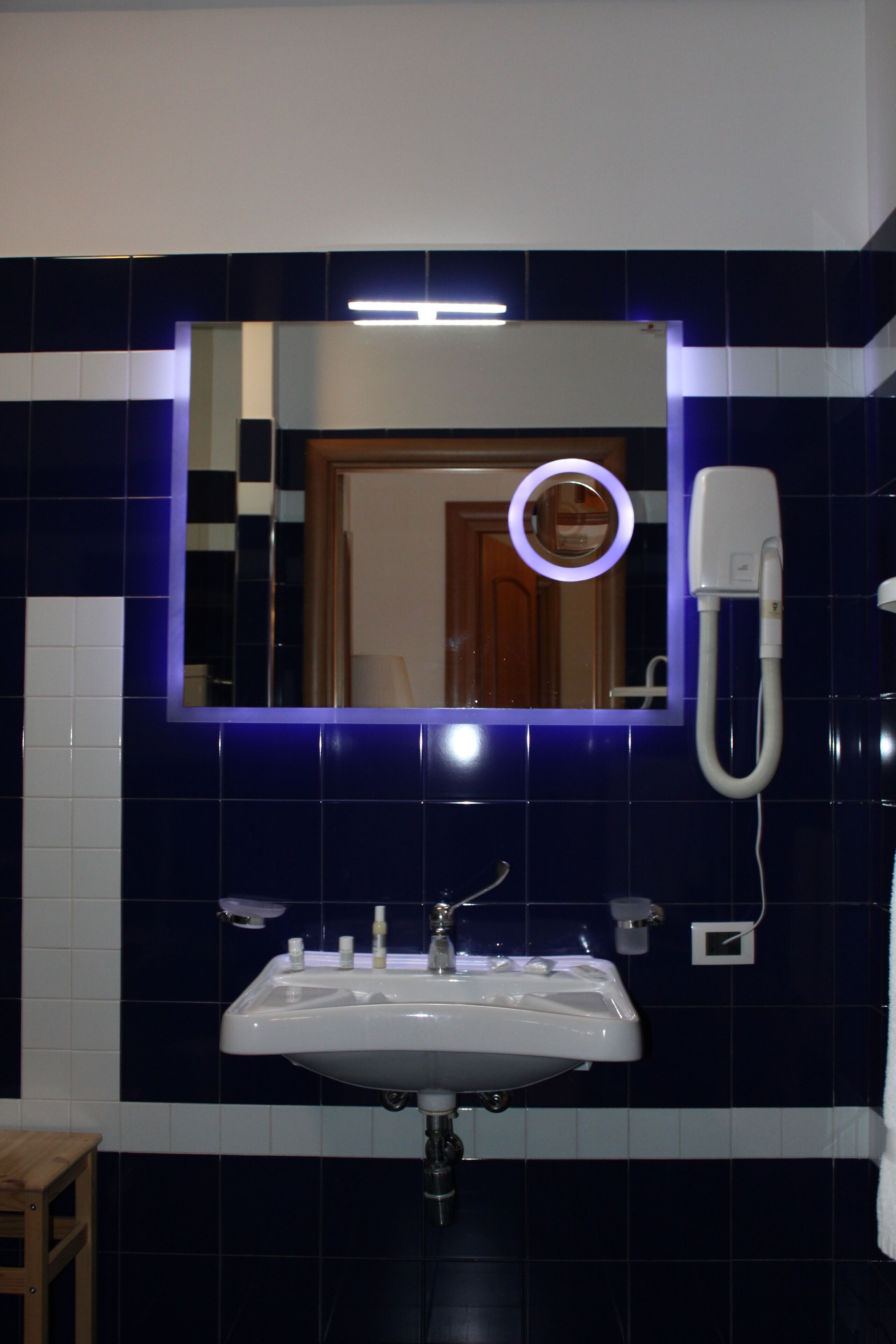 quadruple room | bathroom | designer toiletries, hair dryer, bidet, towels