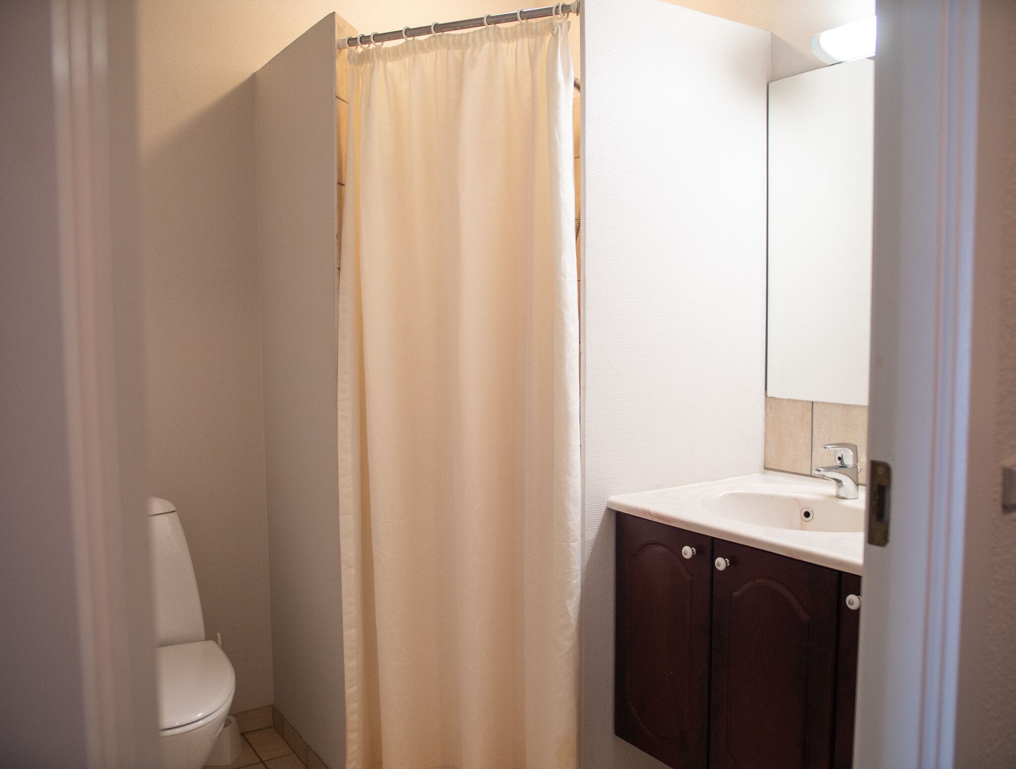 family quadruple room, terrace | bathroom | heated floors, towels, soap, shampoo