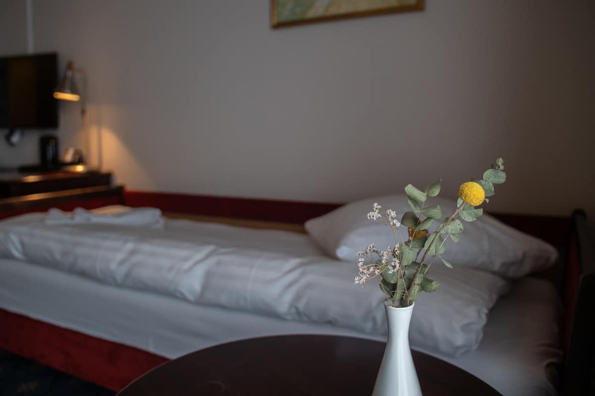 family quadruple room, terrace | extra beds