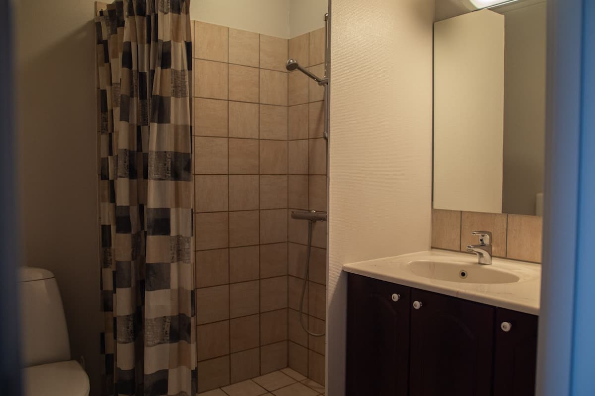 double room, terrace | bathroom | heated floors, towels, soap, shampoo