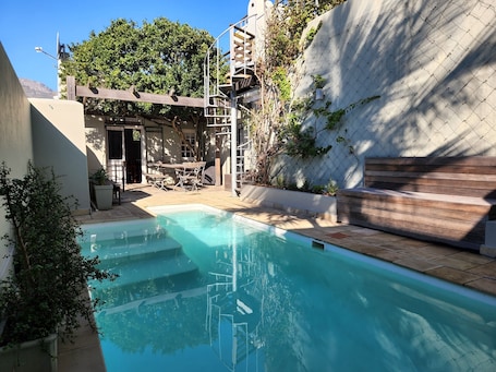 Exclusive Cottage, 2 Bedrooms, Pool Access, Mountain View (40 Napier Street 2 night minimum stay) | Terrace/patio