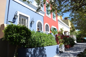 Front of property - De Waterkant Cottages (Cape Town)