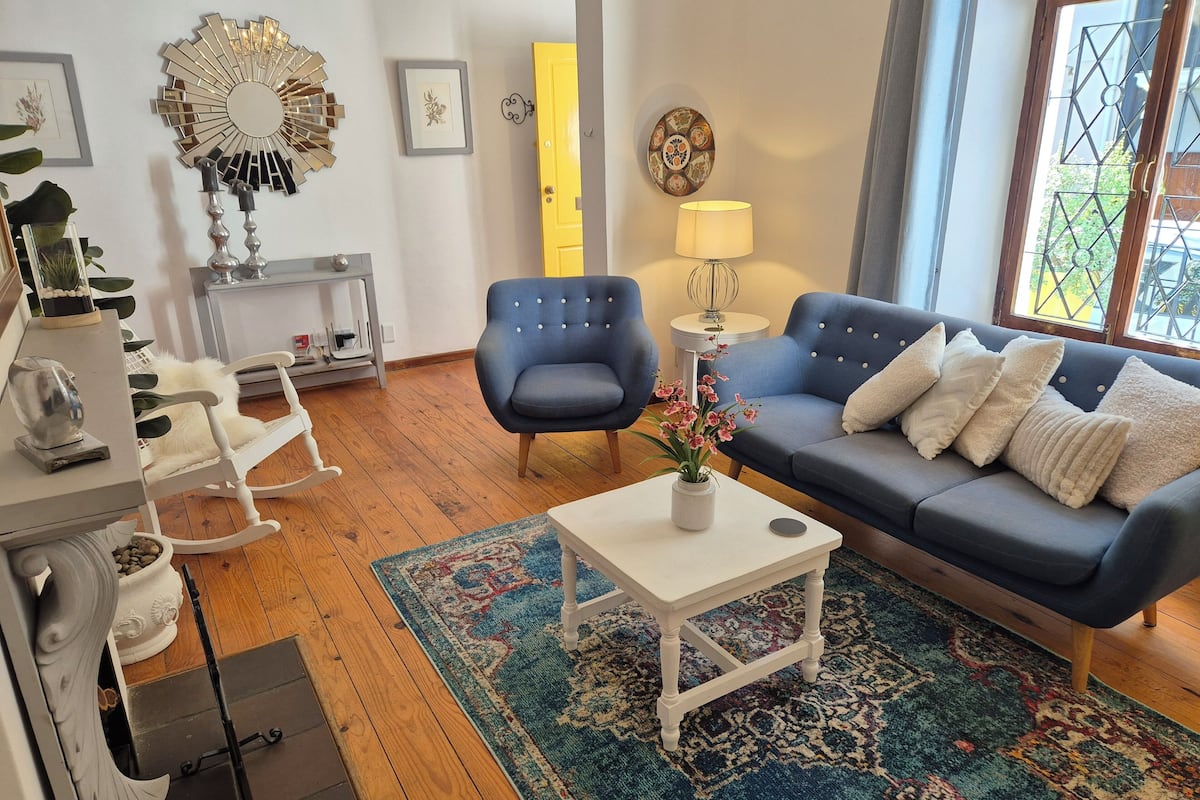 Luxury Cottage, 2 Bedrooms, Private Courtyard (19 Jarvis Street 2 night min stay) | Living area | 43-inch TV with digital channels, Netflix, streaming services