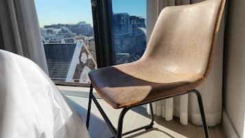 Exclusive Apartment, 2Bedroom, Private parking, City Views(32 Napier Street, Apt403 2night min stay)